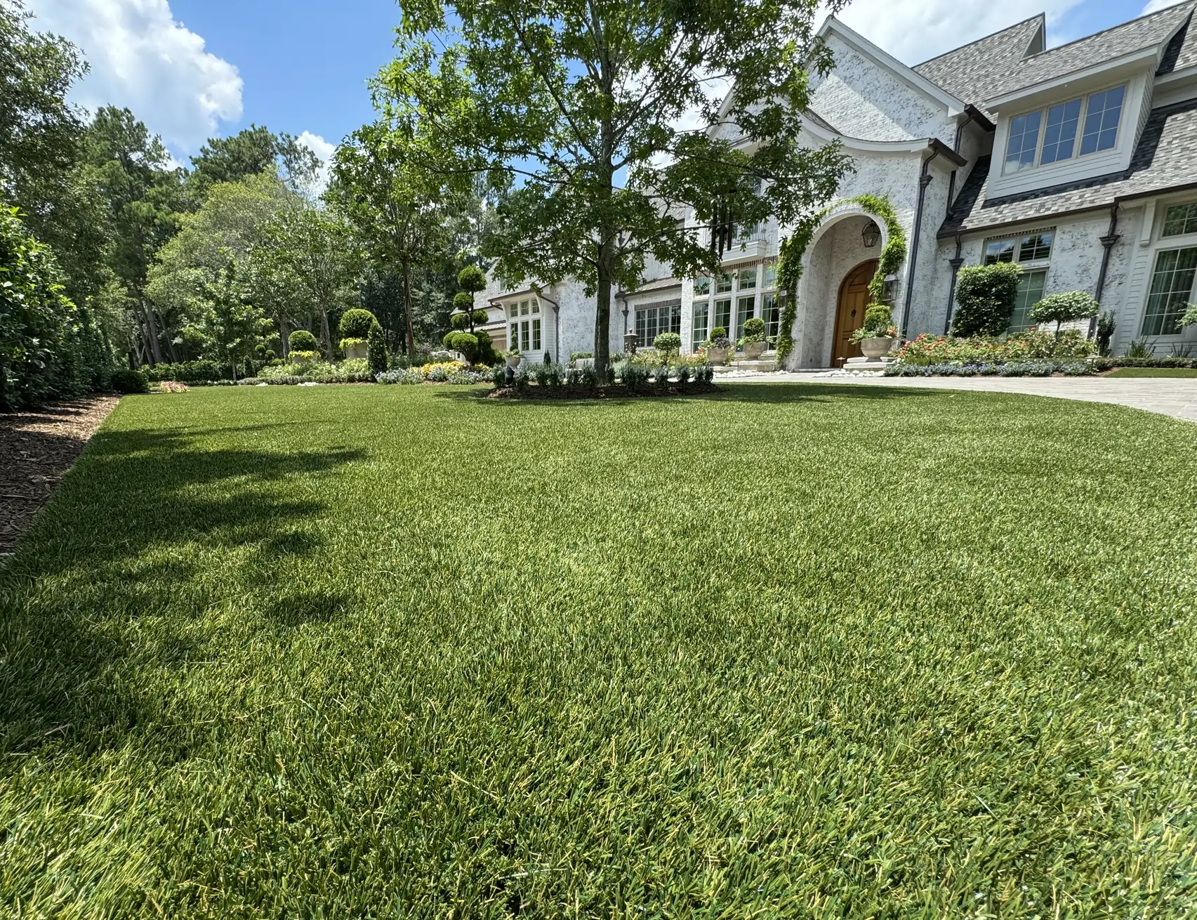 front yard artificial grass synlawn