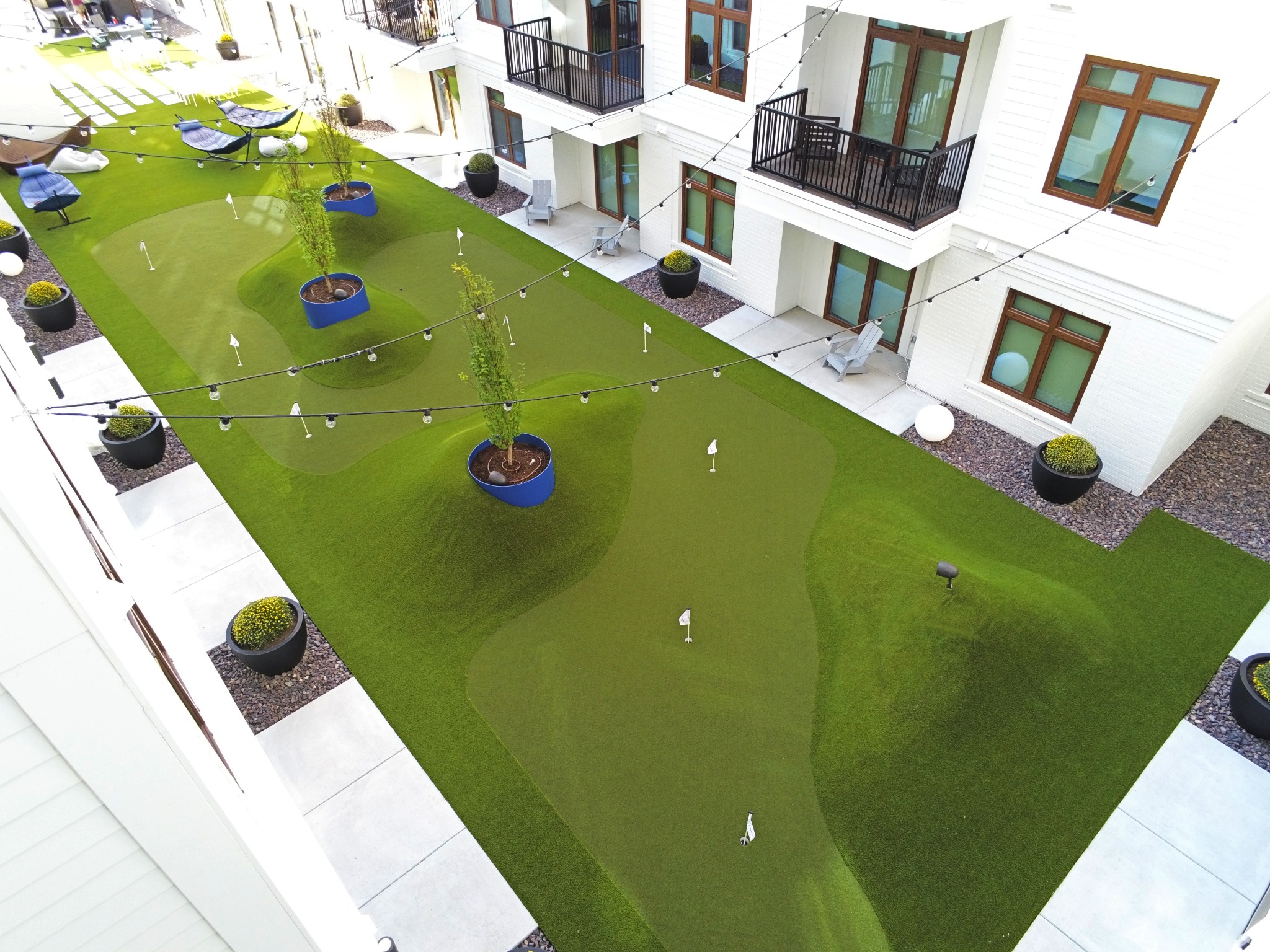 San Diego Commercial Artificial Grass Putting Green Courtyard San Diego Commercial Artificial Grass Putting Green Courtyard
